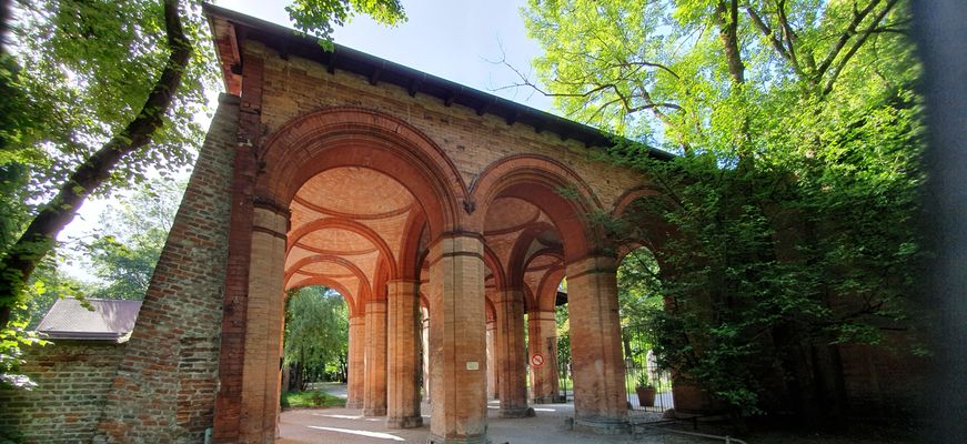 München, Alter Südfriedhof, Arkaden